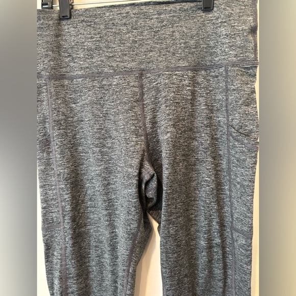 2 pairs of Aerie gray leggings with side pockets size XL - Picture 5 of 15